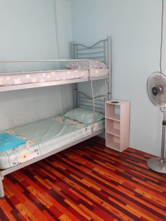 Homestay Idaman Tun Hussein - Harga Untuk 1 Rumah ,1 Bilik ,1 Bilik Air 4 Single Bed - Not Sharing Perai Exterior photo