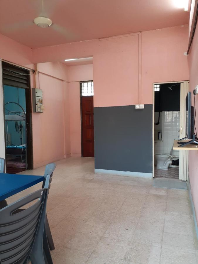 Homestay Idaman Tun Hussein - Harga Untuk 1 Rumah ,1 Bilik ,1 Bilik Air 4 Single Bed - Not Sharing Perai Exterior photo